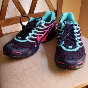 Nike Air Max Torch 4 Sneakers